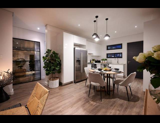 3 BEDROOM APARTMENT FOR SALE IN STEYN CITY